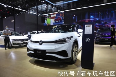時(shí)尚與經(jīng)典交織,誰是?？谛履茉呆咧悄芫W(wǎng)聯(lián)車展2號(hào)館最靚的仔?